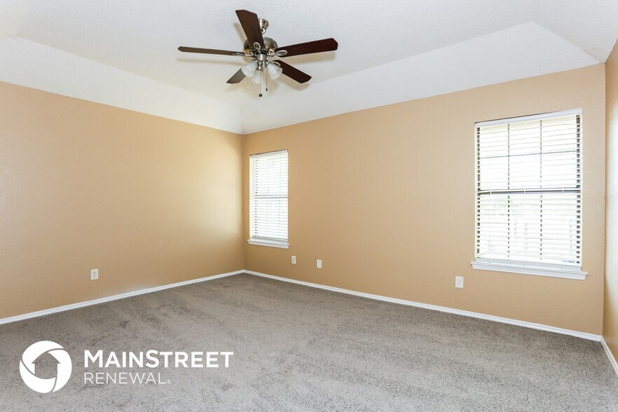 Building Photo - 1632 Hunting Green Dr