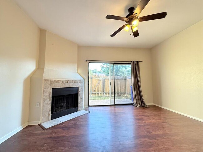 Building Photo - 11901 Swearingen Dr