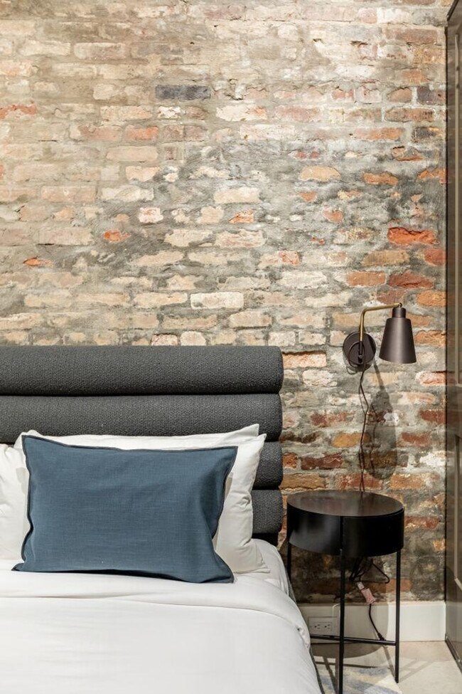 Building Photo - 315 Girod St