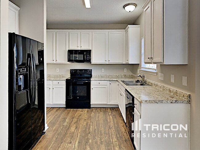Building Photo - 9200 Bradstreet Commons Way