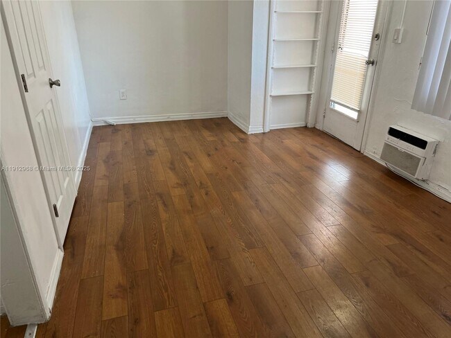 Building Photo - 6949 Byron Ave