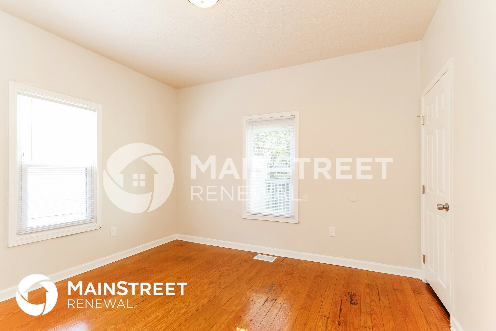 Building Photo - 308 S 41st St