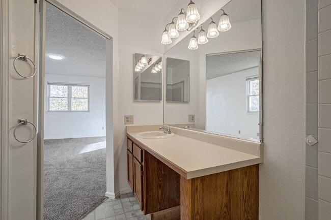 Building Photo - Private Room with a shared bath for Rent in Westminster!!!