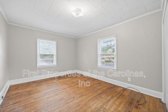 Building Photo - 103 Culp St