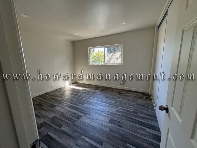 Building Photo - 04240CE