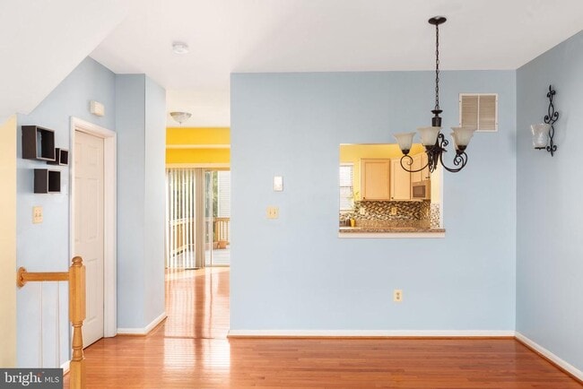 Building Photo - 2471 Clover Field Cir