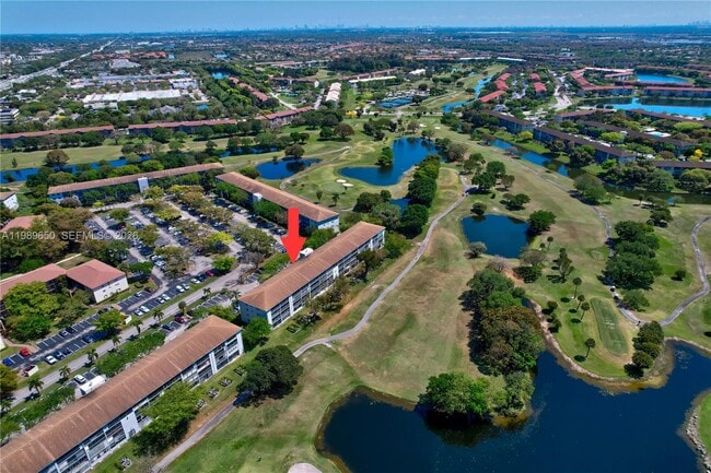 Building Photo - 400 SW 134th Way