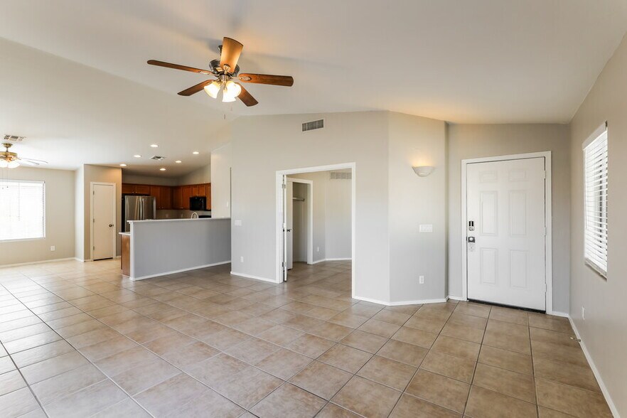 Building Photo - 4381 Via Rio Azul S