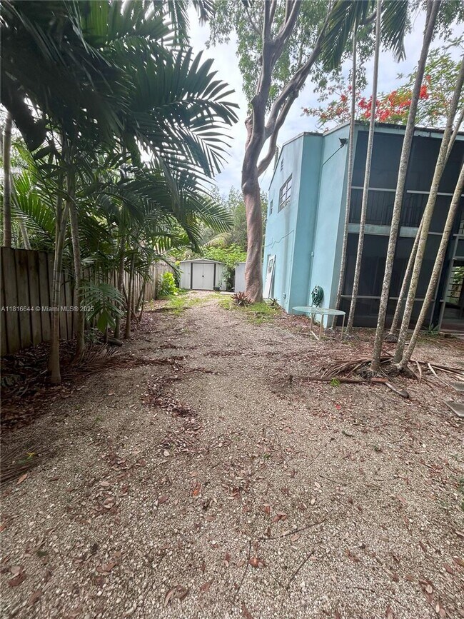 Building Photo - 3549 Loquat Ave
