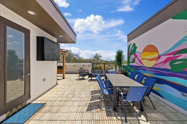 Building Photo - 623 Petit Wy