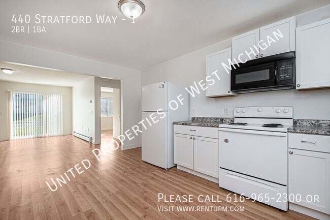 Building Photo - 440 Stratford Way