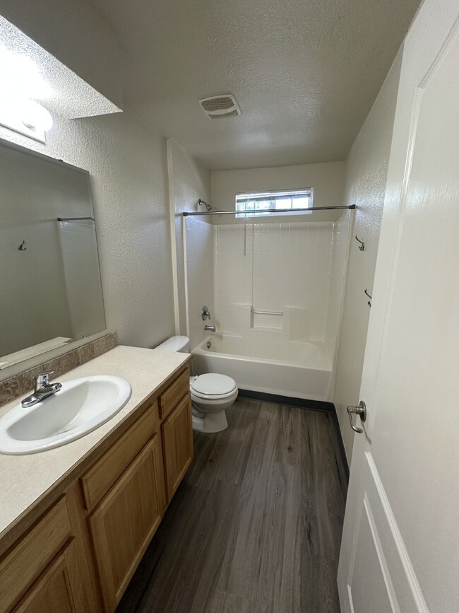 Building Photo - 11839 Cloverbrook Ln