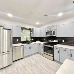 Building Photo - 1213 Corbett Ln