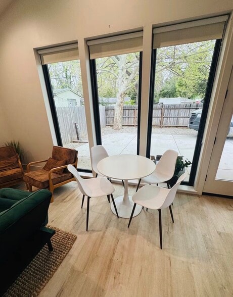 Building Photo - 717 Loma St