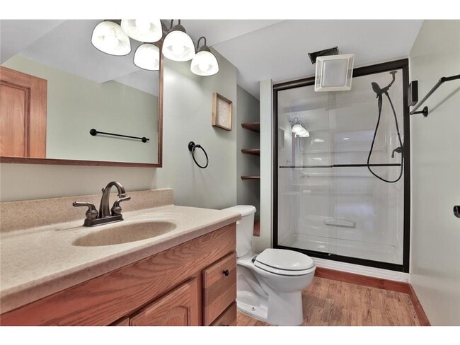 Building Photo - 2122 Temple Ct