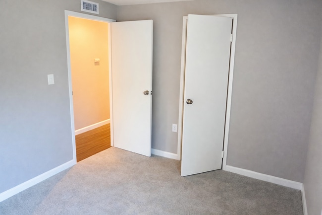 Building Photo - Harwell Drive