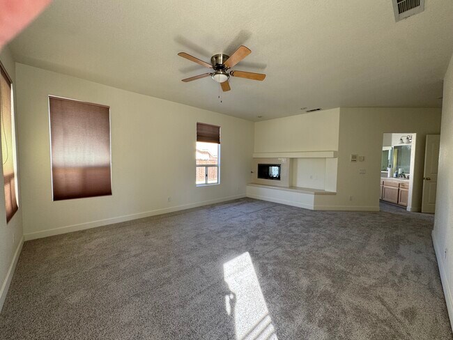 Building Photo - 22747 Pebblestone Dr