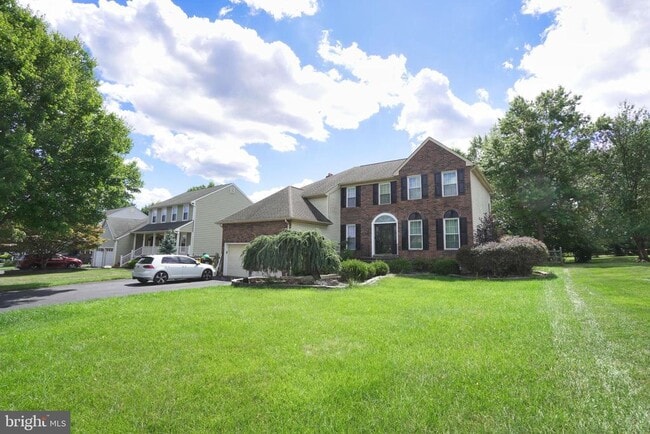 Building Photo - 113 N Stone Ridge Dr
