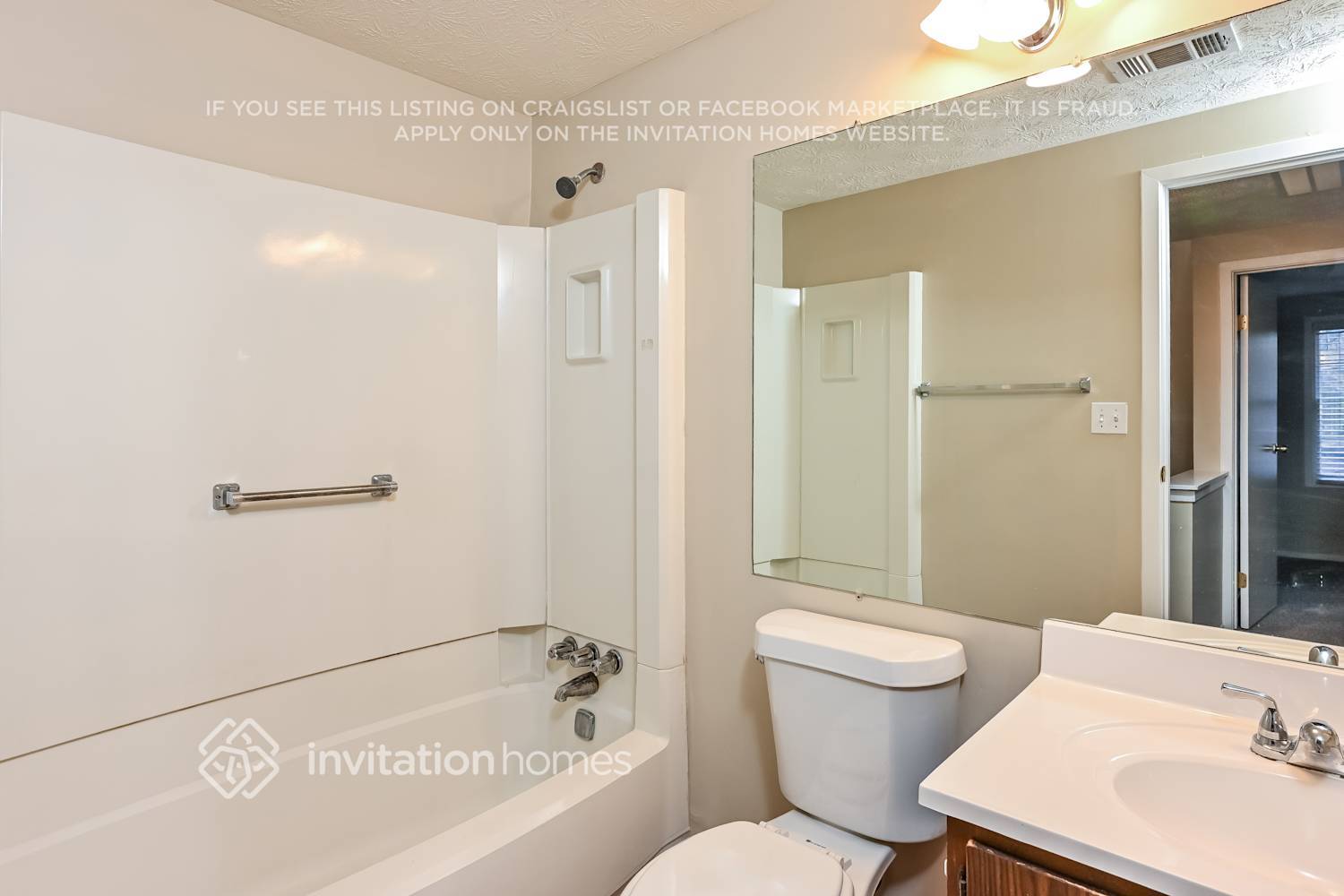 Building Photo - 445 N Pond Trail