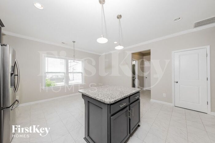Building Photo - 451 Shady Grove Ct