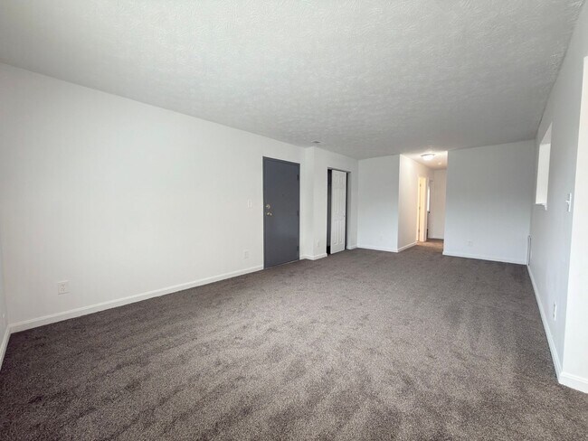 Building Photo - 2740-2742 Jessup Rd