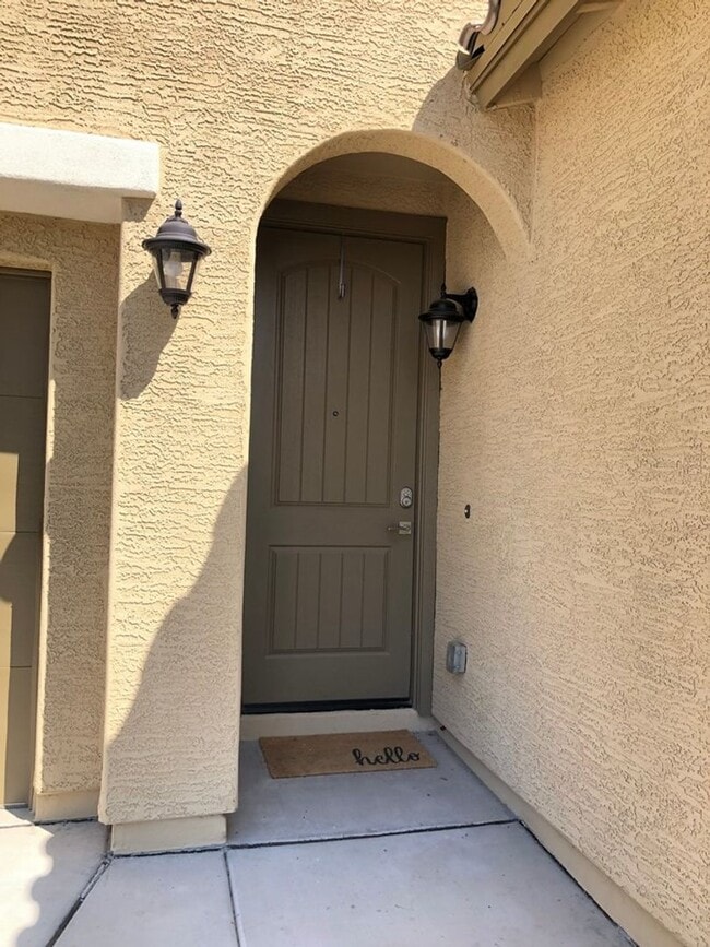 Building Photo - Coming Soon! Stunning 3 bed, 2 bath locate...