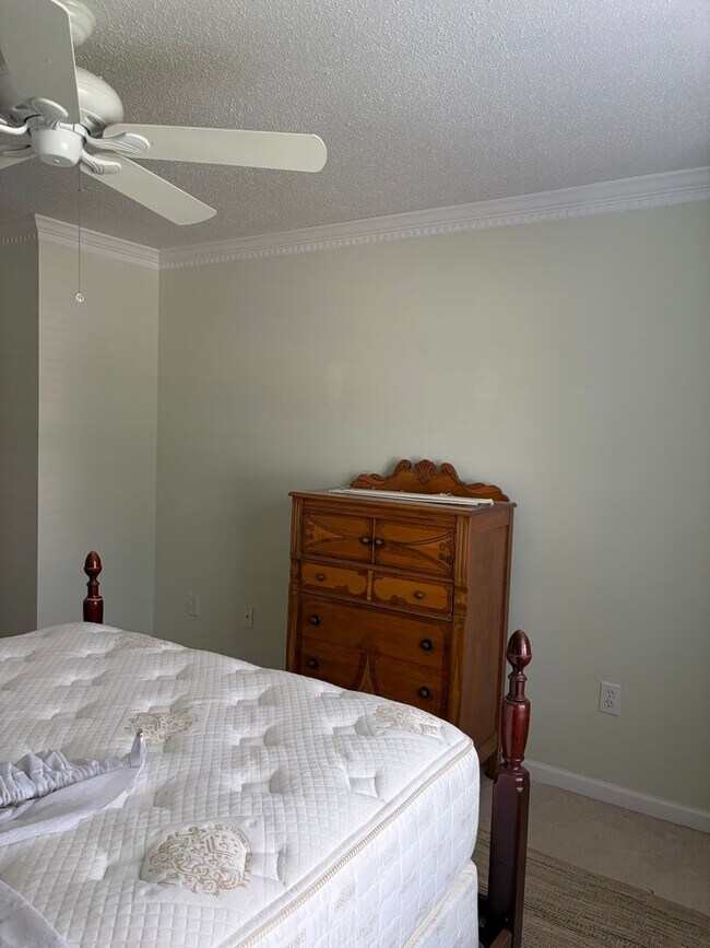 Building Photo - Prime Simpsonville Location!!