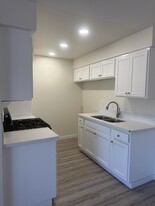 Building Photo - 1357 Armadale Ave