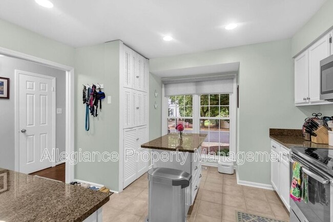 Building Photo - 4328 Gypsy Ct