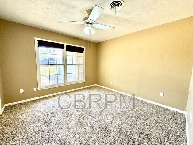 Building Photo - 5434 31st St