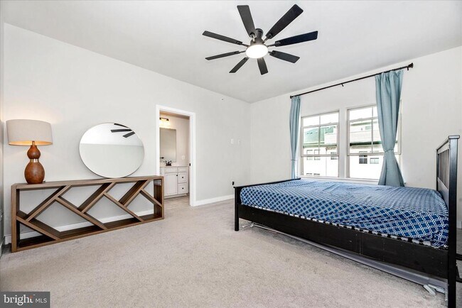 Building Photo - 6042 Fallfish Ct