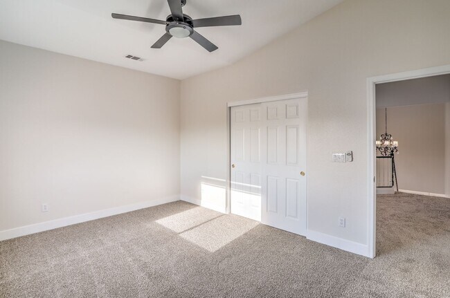 Building Photo - Luxury 5-Bedroom Home in Guard-Gated Community with 3-Car Garage