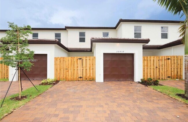 Building Photo - 26459 SW 148th Ave