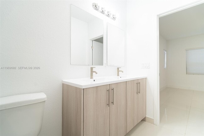 Building Photo - 1159 NW 3rd St