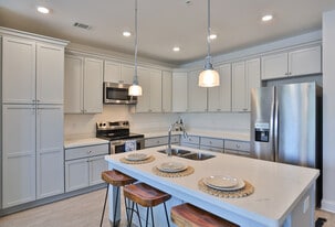 Interior Photo - River District Apartments