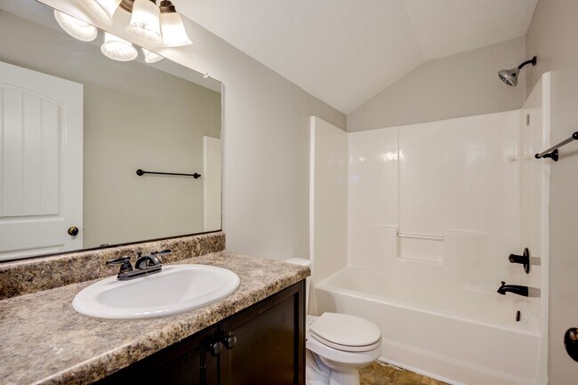 Building Photo - 635 Shipley Ave