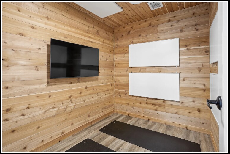 Building Photo - 700 Craighead St