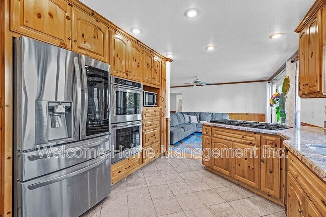 Building Photo - 5246 Hebrides Ct
