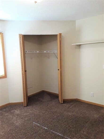 Building Photo - 2102 135th St