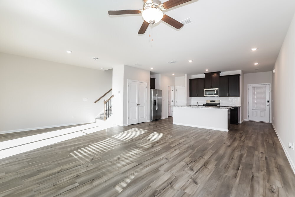 Building Photo - 1605 Villageside Ct