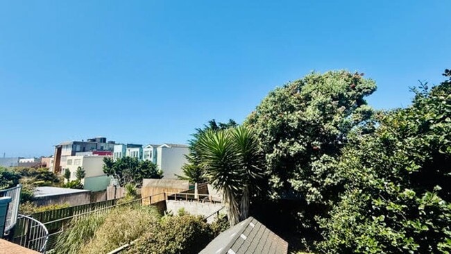 Building Photo - Whimsical 2BR/1BA, Outer Parkside Gem and Dog Friendly! FURNISHED Flexible Lease Term