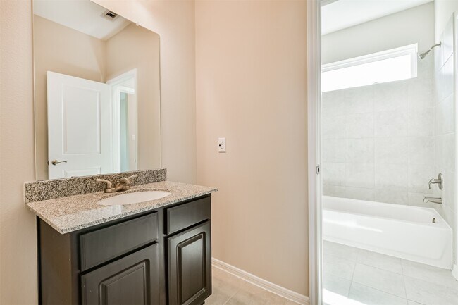 Building Photo - 3216 Walden Breeze Ct