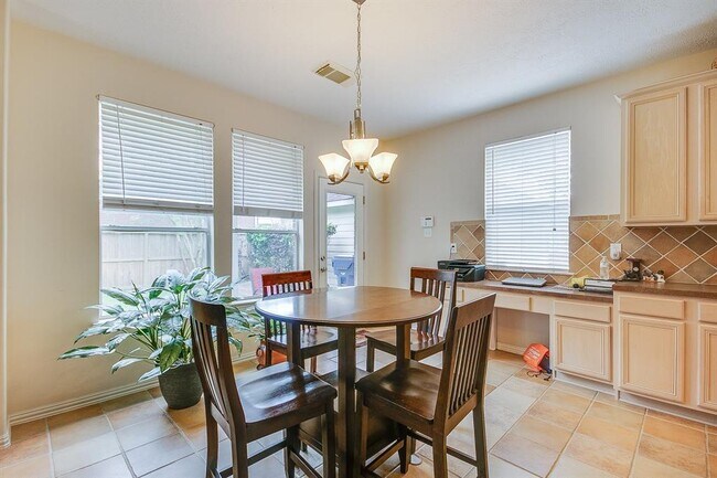 Building Photo - 2603 Plantation Hollow Ct