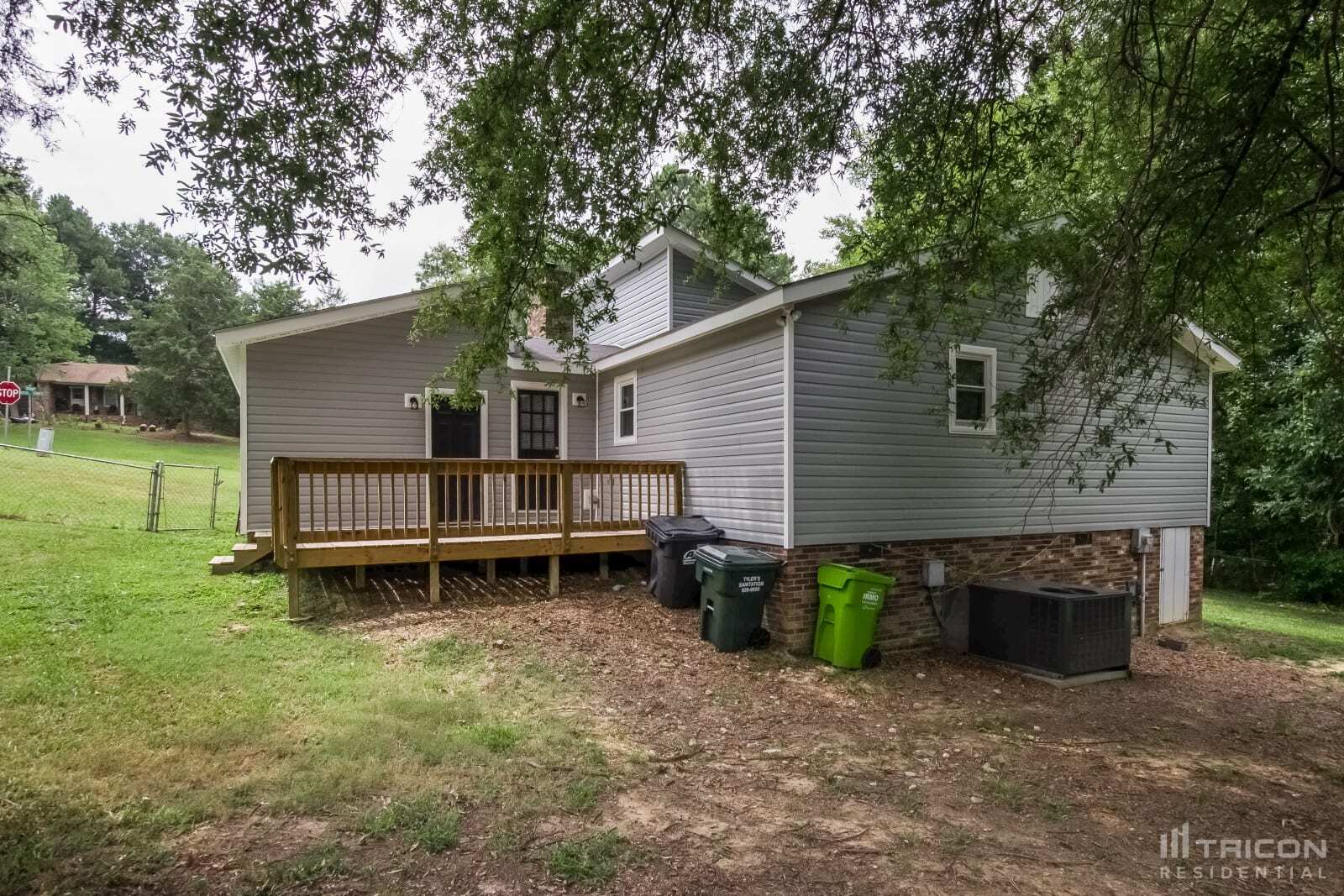 Building Photo - 530 N Royal Tower Dr