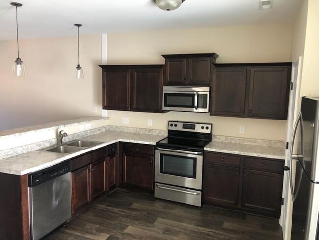 Building Photo - 105 Justice Farm Dr