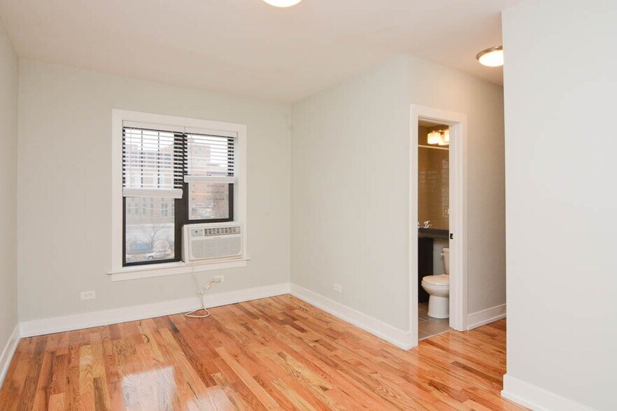Building Photo - 2915 N Mildred Ave