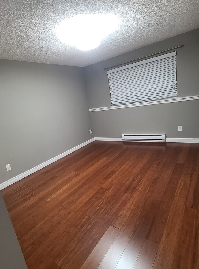 Building Photo - 17430 Ambaum Blvd S