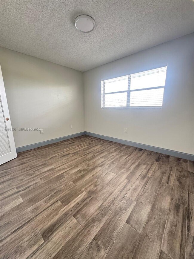 Building Photo - 8515 Sunrise Lakes Blvd