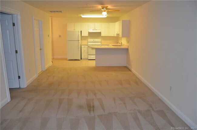 Building Photo - 365 Westport Ave