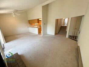 Building Photo - 2212 Almaden Rd